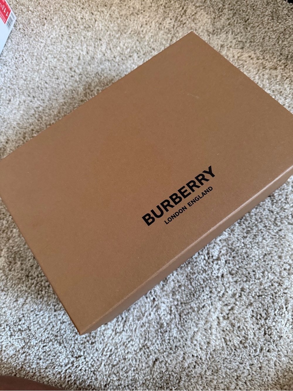 Burberry Black Slide Sandals with Vintage Beige Check Strap - Picture 3 of 5
